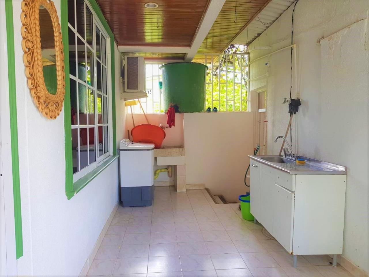 Turísticos Shalain Inn San Andrés